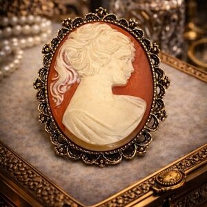Large Antique/Vintage Gold Tone Hand Carved Cameo Ivory Lady Brooch Pin. Gerrys